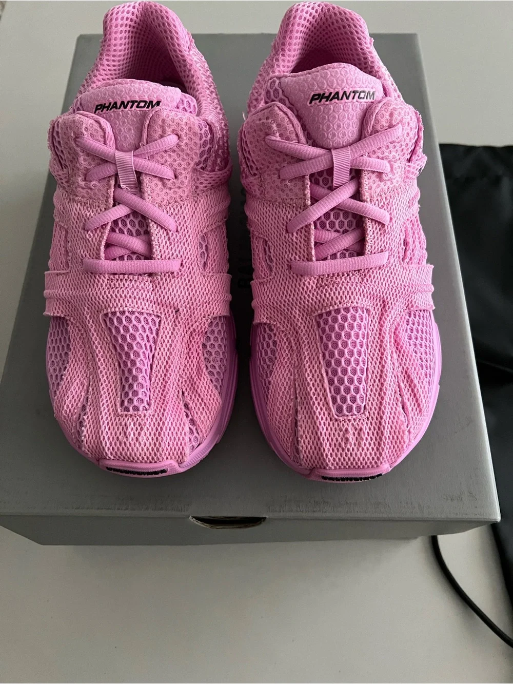 Balenciaga PHANTOM sneakers Mono color FABRIC / MESH pink EU37